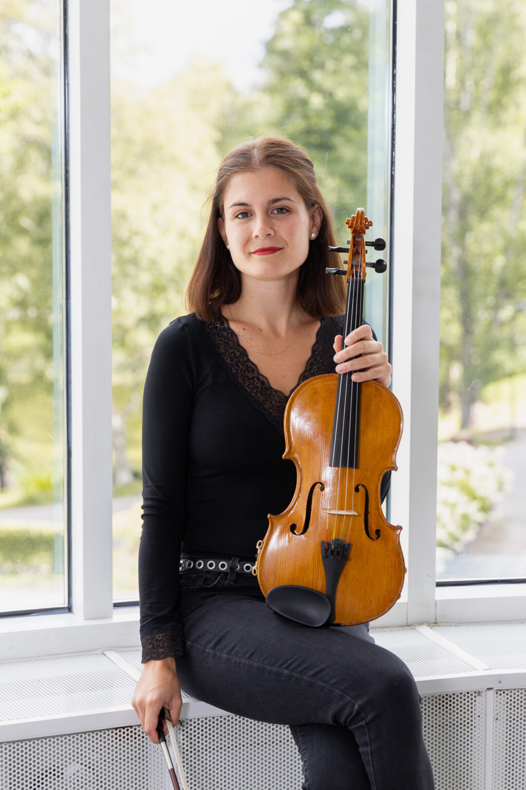 Kata Stojanovic, viola